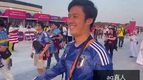 人工智能助手发布新款智能手机，搭载最新处理器与强大摄像头